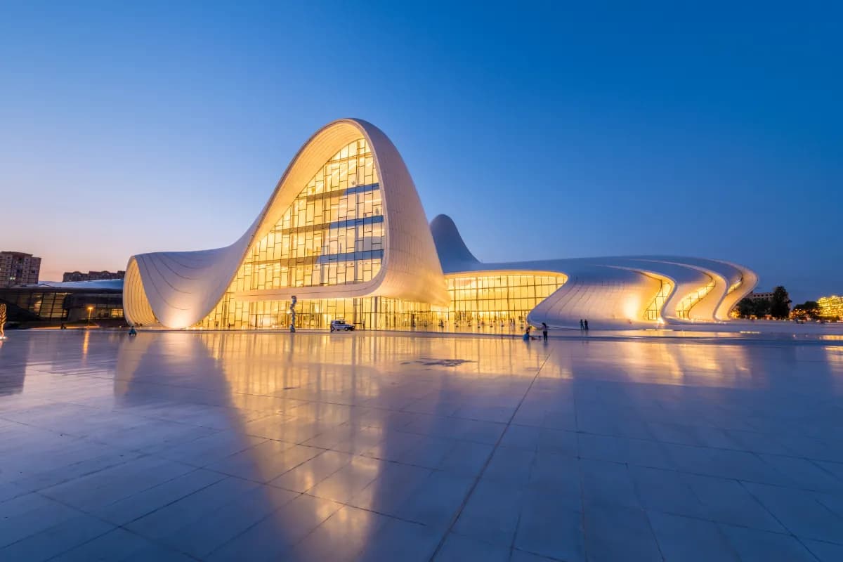 Night view of Heydar Aliyev Center